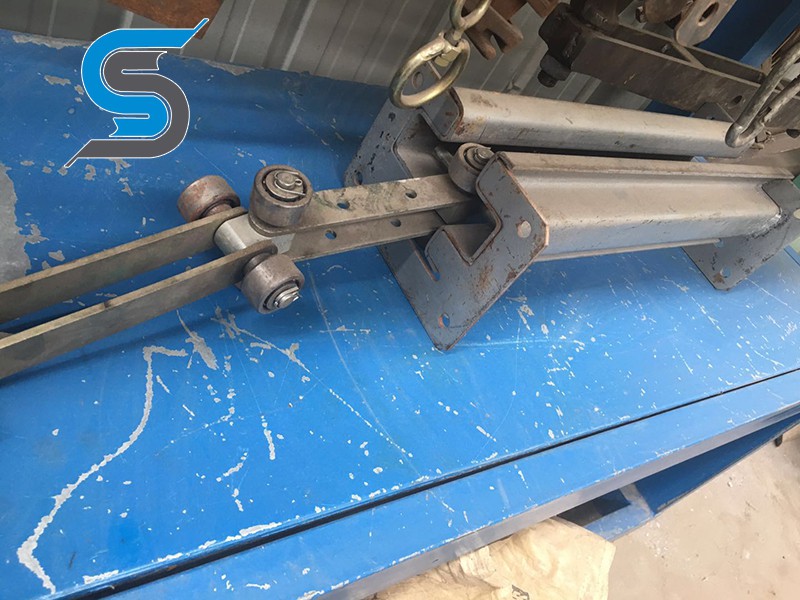 Cross Suspension Chain