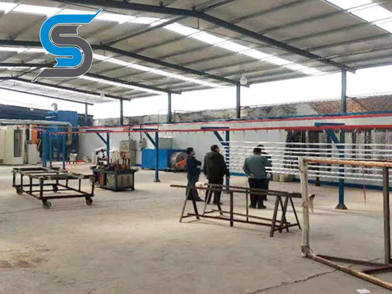 Horizontal powder spraying line